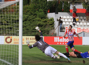 Rubén Mesa contra el Peña Sport